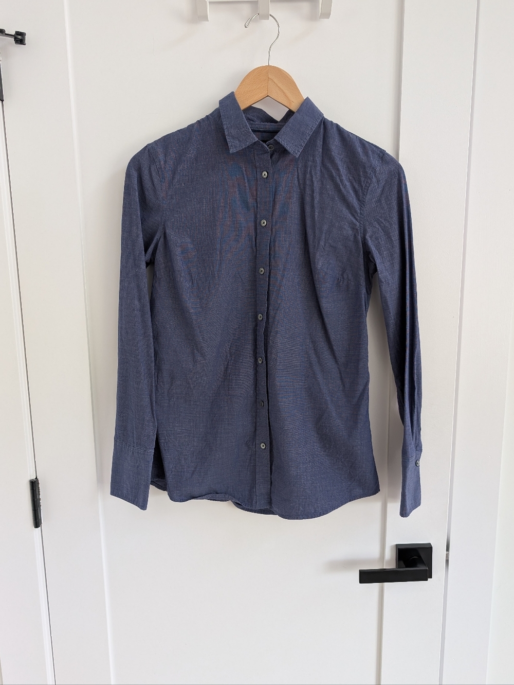 ✨4 for 12 Banana Riley Button-Down,  Size 4,  Blue